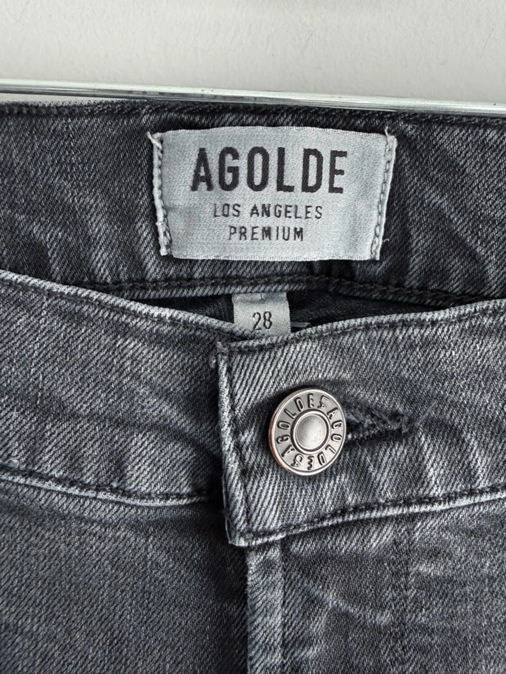 AGOLDE Sophie High Rise Crop Jeans in Princeton 28 Washed Black Classic
